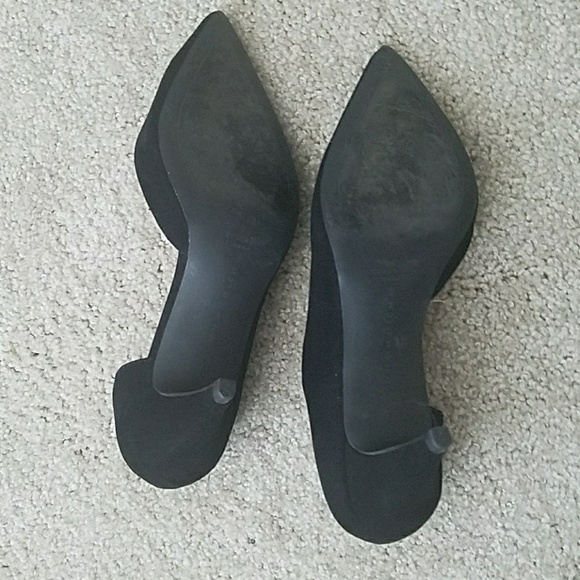 Shoes - Picture 5 of 6